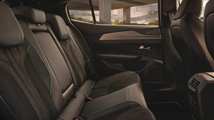 PEUGEOT 408 FASTBACK 1.6 Hybrid 225 GT 5dr e-EAT8