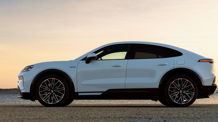 PORSCHE CAYENNE ELECTRIC 325kW 113kWh 5dr Auto [5 Seat]