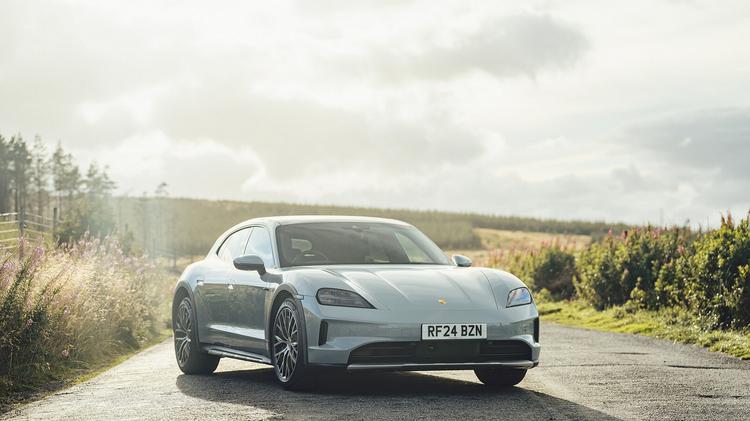 PORSCHE TAYCAN CROSS TURISMO 520kW Turbo 105kWh 5dr Auto