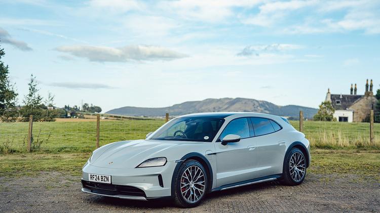 PORSCHE TAYCAN CROSS TURISMO 520kW Turbo 105kWh 5dr Auto