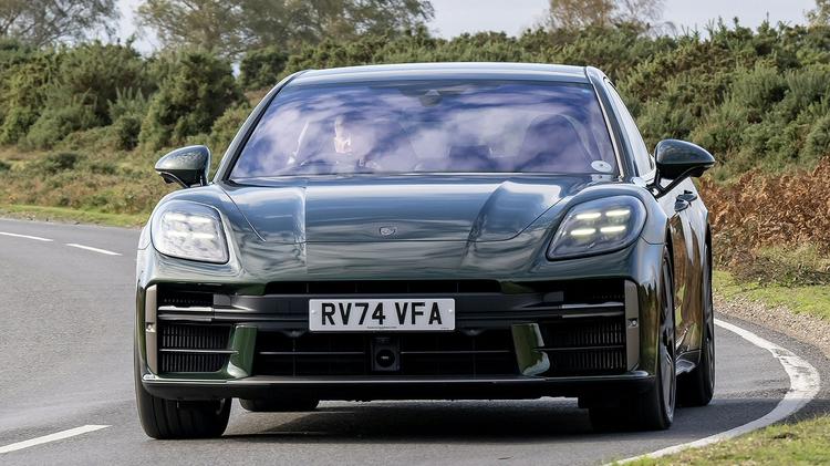 PORSCHE TAYCAN 520kW Turbo 105kWh 4dr Auto