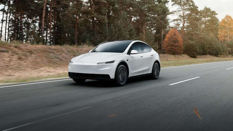 TESLA MODEL Y HATCHBACK Standard Range RWD 5dr Auto