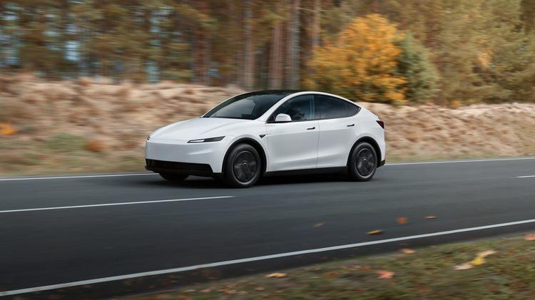 TESLA MODEL Y HATCHBACK Standard Range RWD 5dr Auto