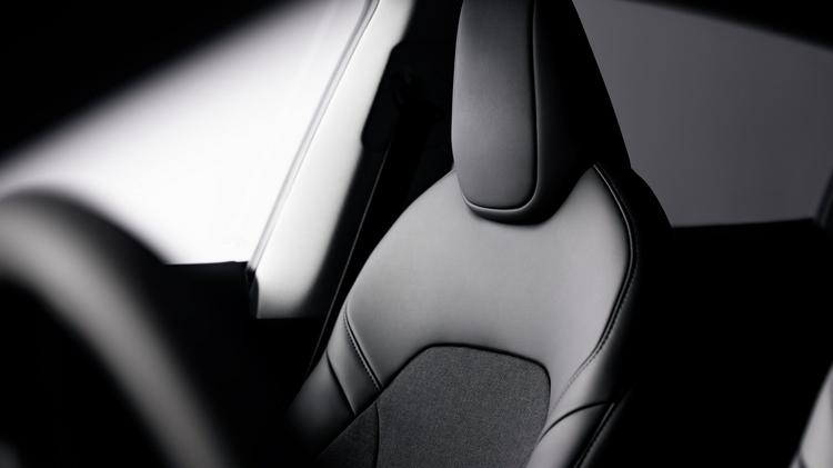 TESLA MODEL Y HATCHBACK Standard Range RWD 5dr Auto