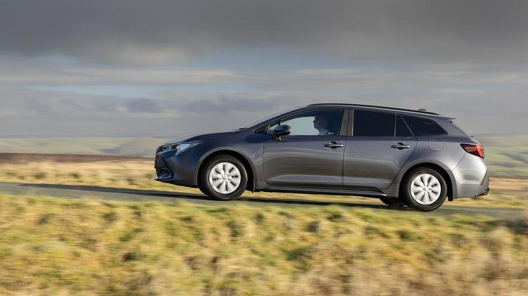 TOYOTA COROLLA PETROL 1.8 VVT-i Hybrid 140 Commercial Auto