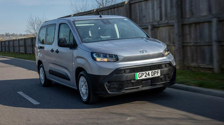 TOYOTA PROACE CITY VERSO ELECTRIC ESTATE 100kW Shuttle Long 50kWh 5dr Auto