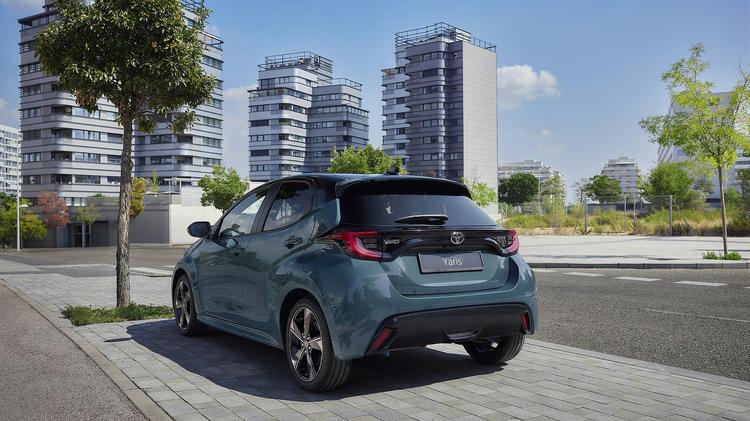TOYOTA YARIS HATCHBACK 1.5 Hybrid Icon 5dr CVT