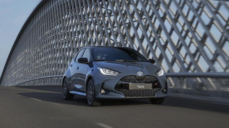 TOYOTA YARIS HATCHBACK 1.5 Hybrid Icon 5dr CVT