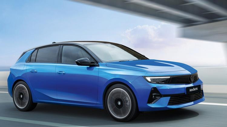 VAUXHALL ASTRA ELECTRIC HATCHBACK 115kW Ultimate 54kWh 5dr Auto