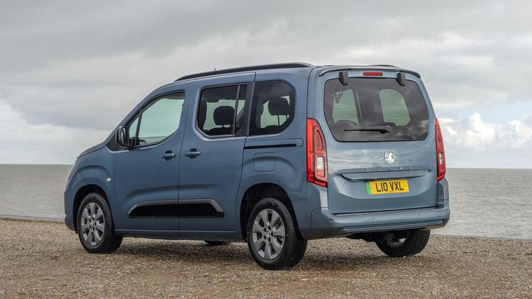VAUXHALL COMBO LIFE ELECTRIC ESTATE 100kW Ultimate 50kWh 5dr Auto