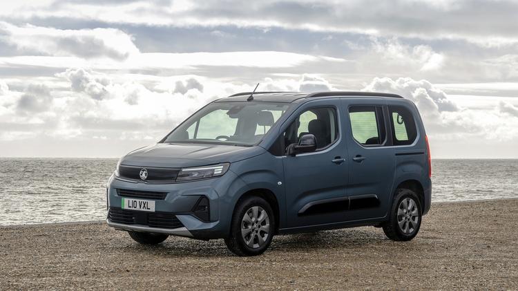 VAUXHALL COMBO LIFE 100kW Design 50kWh 5dr Auto