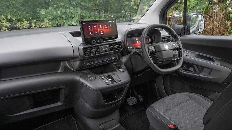 VAUXHALL COMBO LIFE ELECTRIC ESTATE 100kW Ultimate 50kWh 5dr Auto