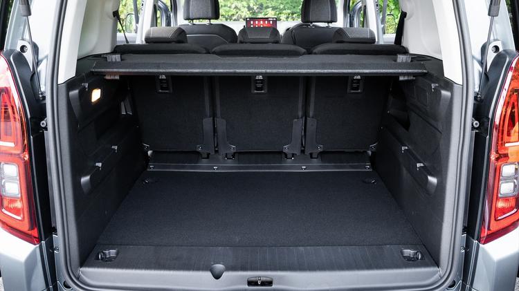 VAUXHALL COMBO LIFE ELECTRIC ESTATE 100kW Ultimate 50kWh 5dr Auto