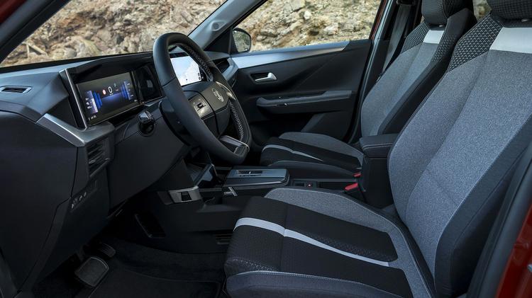 VAUXHALL FRONTERA ELECTRIC ESTATE 83kW Design 44kWh 5dr Auto