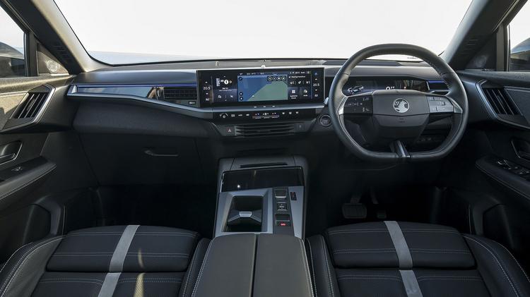 VAUXHALL GRANDLAND ELECTRIC HATCHBACK 157kW Design 73kWh 5dr Auto