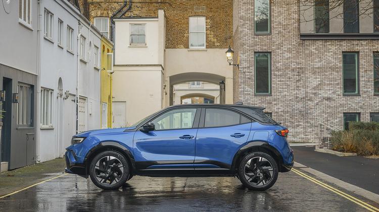 VAUXHALL MOKKA ELECTRIC HATCHBACK 115kW GS 54kWh 5dr Auto