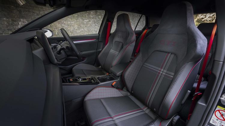 VOLKSWAGEN GOLF HATCHBACK SPECIAL EDITION 2.0 TSI 325 GTI Edition 50 5dr DSG