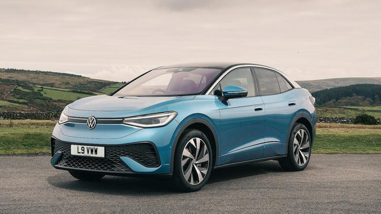 VOLKSWAGEN ID.5 210kW Essential Pro 77kWh 5dr Auto
