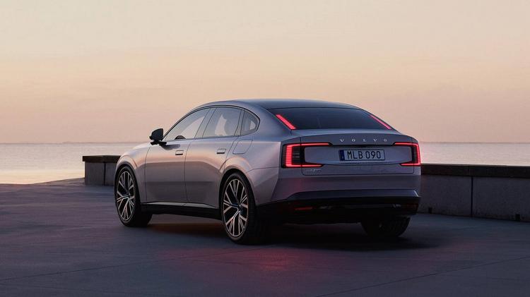 VOLVO ES90 HATCHBACK 245kW SM Extended Range Plus 92kWh 5dr Auto