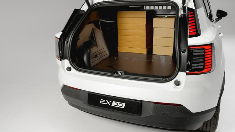 VOLVO EX30 ELECTRIC 315kW 69kWh TM Performance Plus Cargo Auto