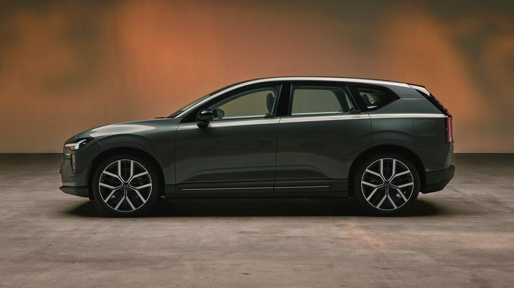 VOLVO EX60 ESTATE P6 275kW 83kWh Ultra 5dr Auto