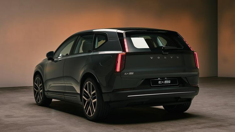 VOLVO EX60 ESTATE P6 275kW 83kWh Ultra 5dr Auto