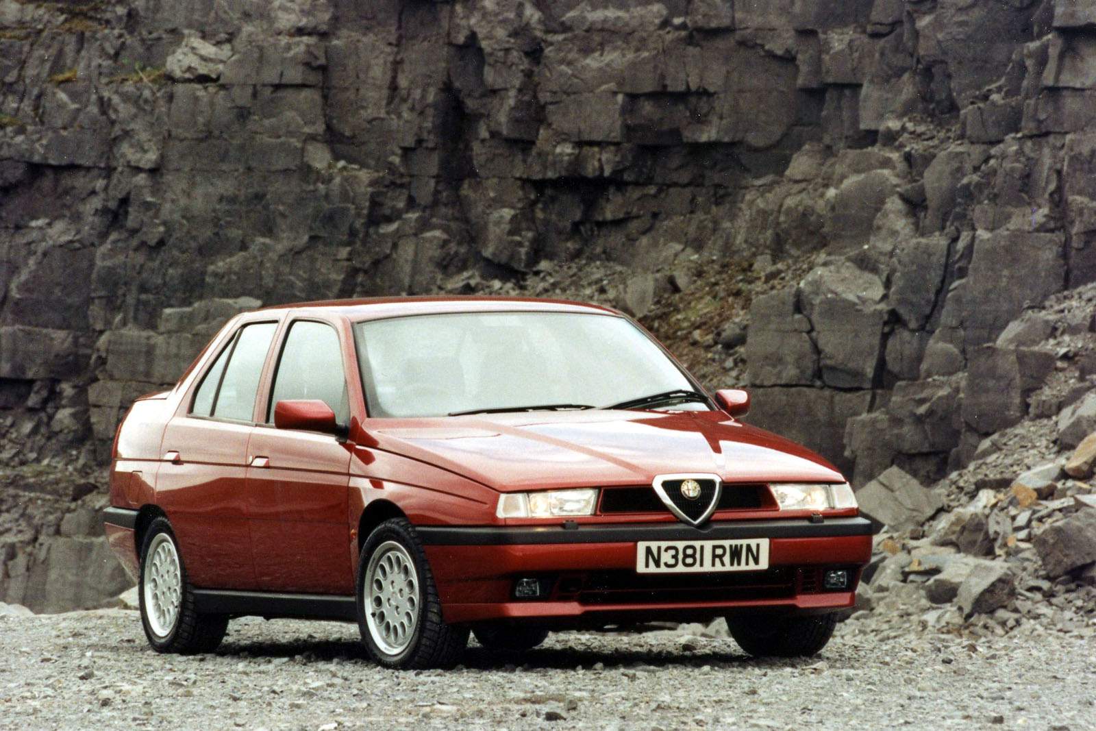Used Alfa Romeo 155 (1992 - 1998) + Guide - Image 1