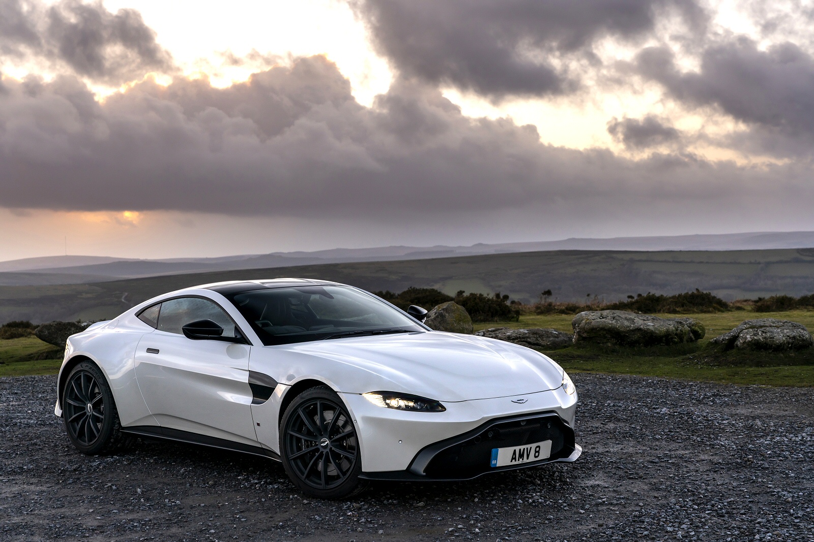 Used Aston Martin Vantage (2018 - 2020) + Guide - Image 1