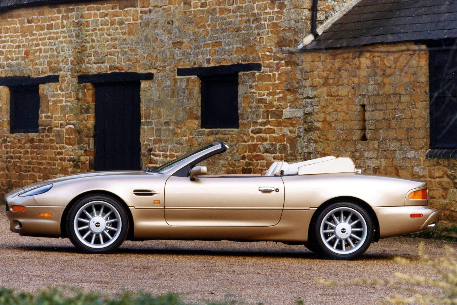 Used Aston Martin DB7 (1994 - 2004) + Guide - Image 1