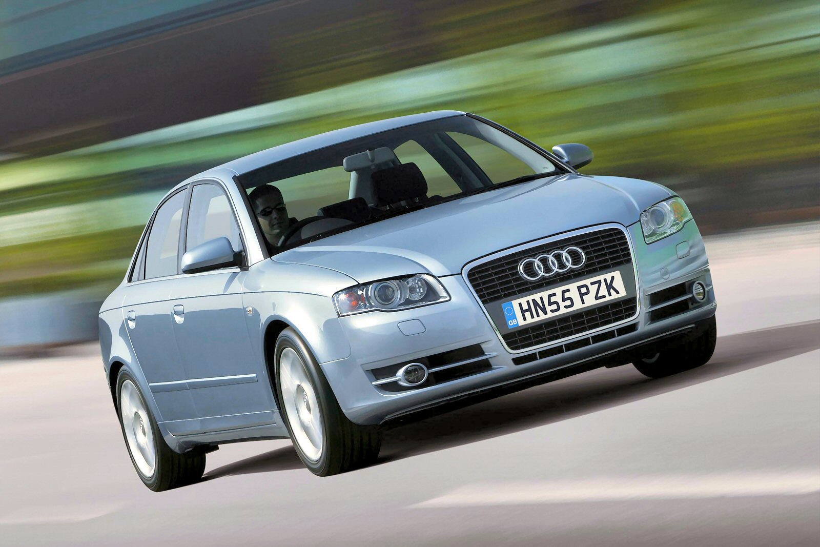 Used Audi A4 (2005 - 2008) + Guide - Image 1