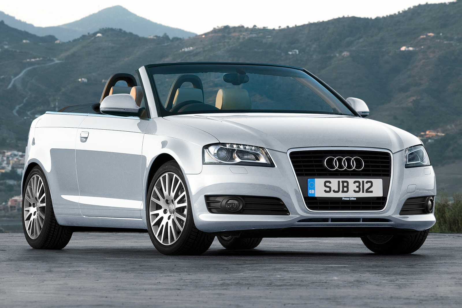 Used Audi A3 Cabriolet (2008 - 2013) + Guide - Image 1
