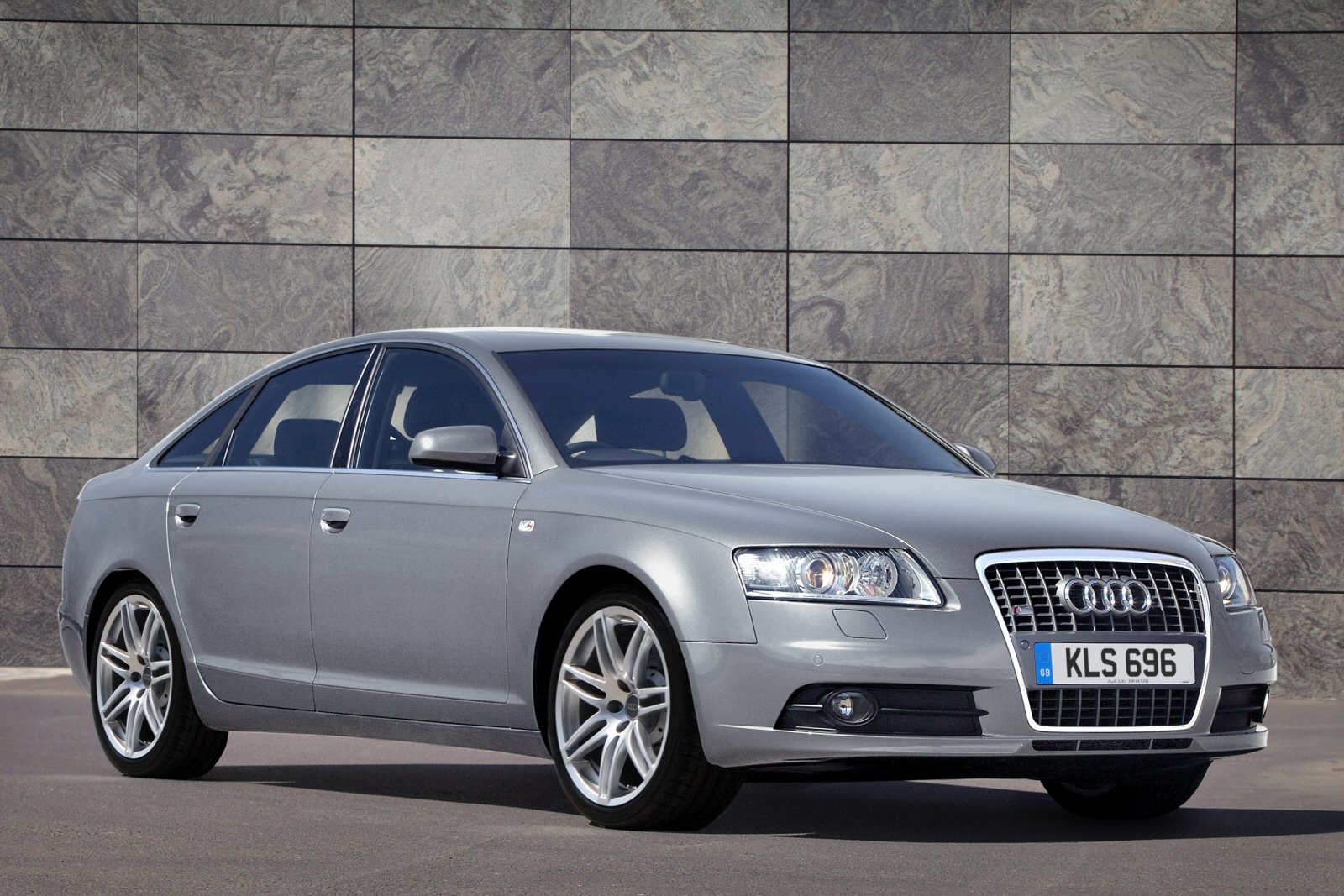Used Audi A6 (2004 - 2011) + Guide - Image 1