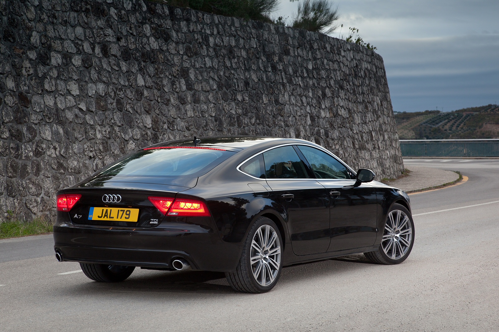 Used Audi A7 Sportback (2011 - 2014) + Guide - Image 1