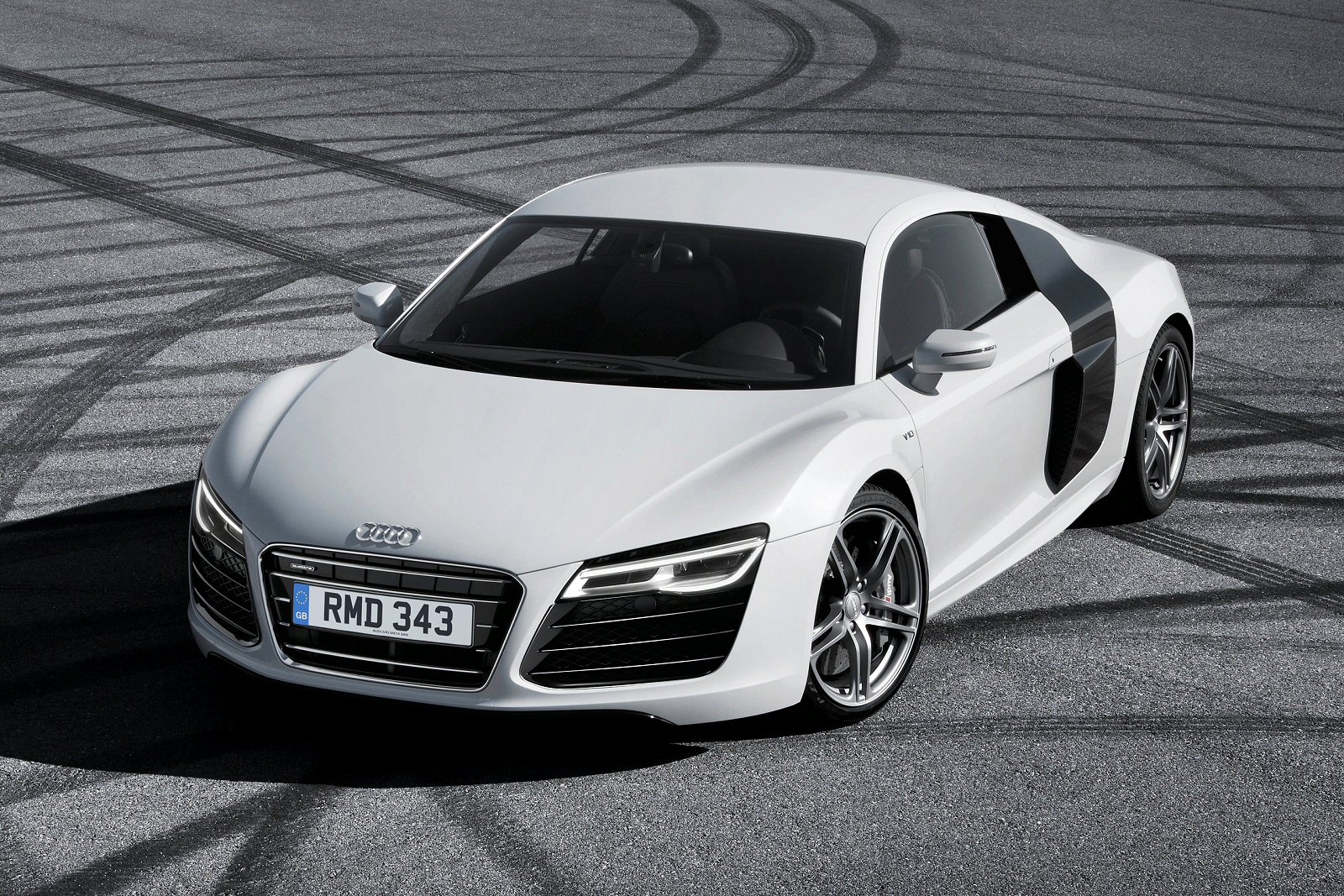 Used Audi R8 [Type 42] (2013 - 2015) + Guide - Image 1