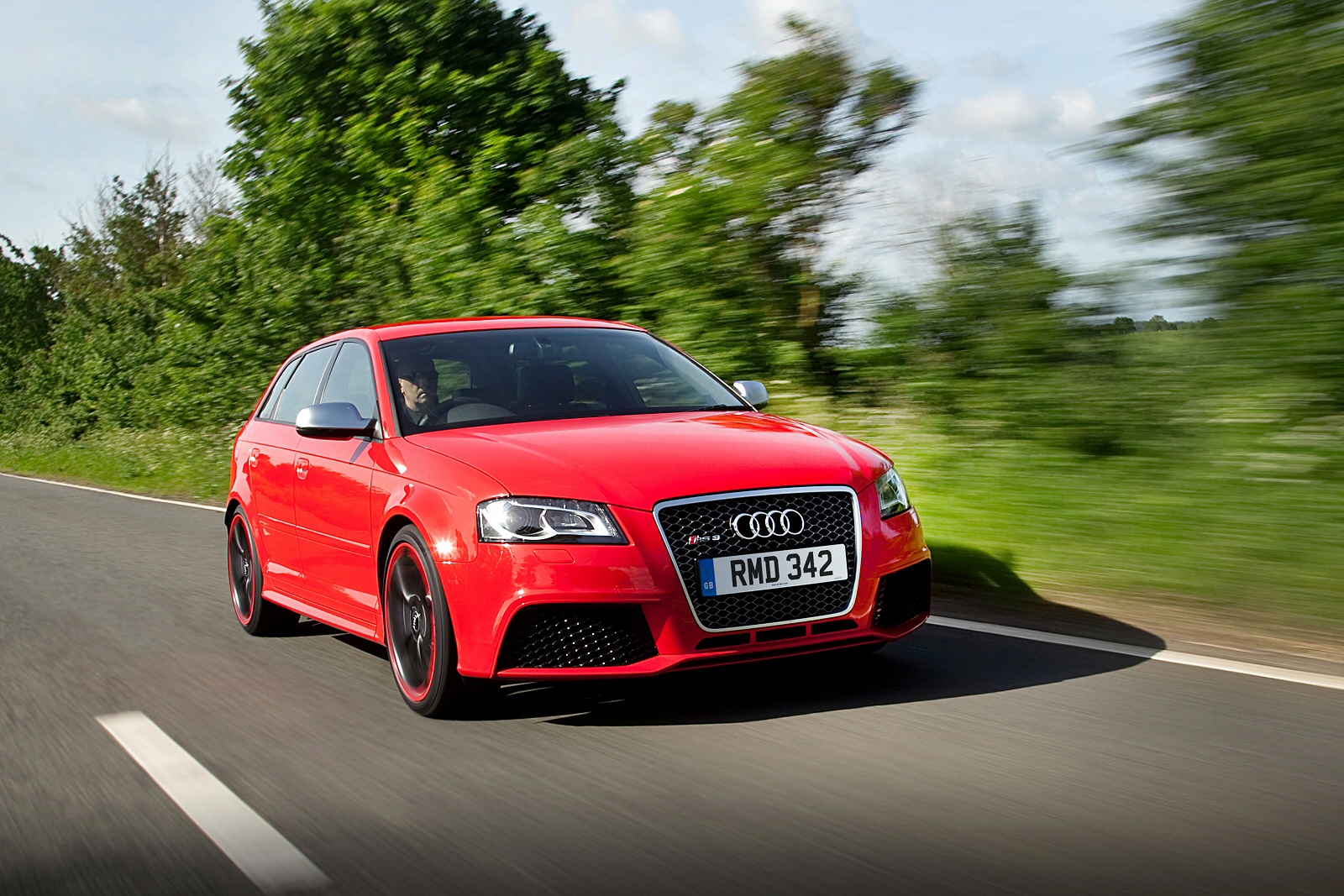 Used Audi RS3 Sportback (2011 - 2012) + Guide - Image 1