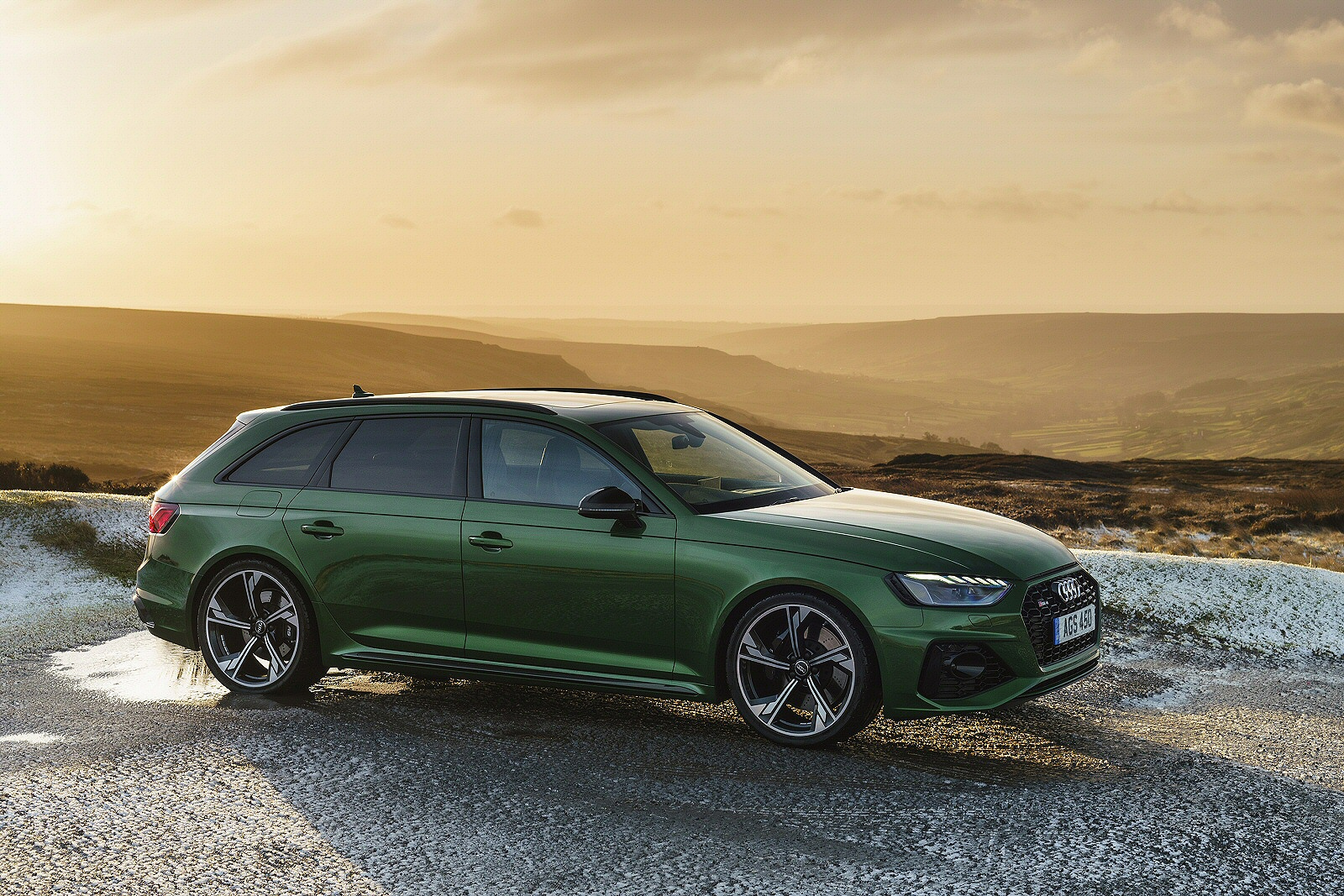 Used Audi RS4 (2017 - 2024) + Guide - Image 1