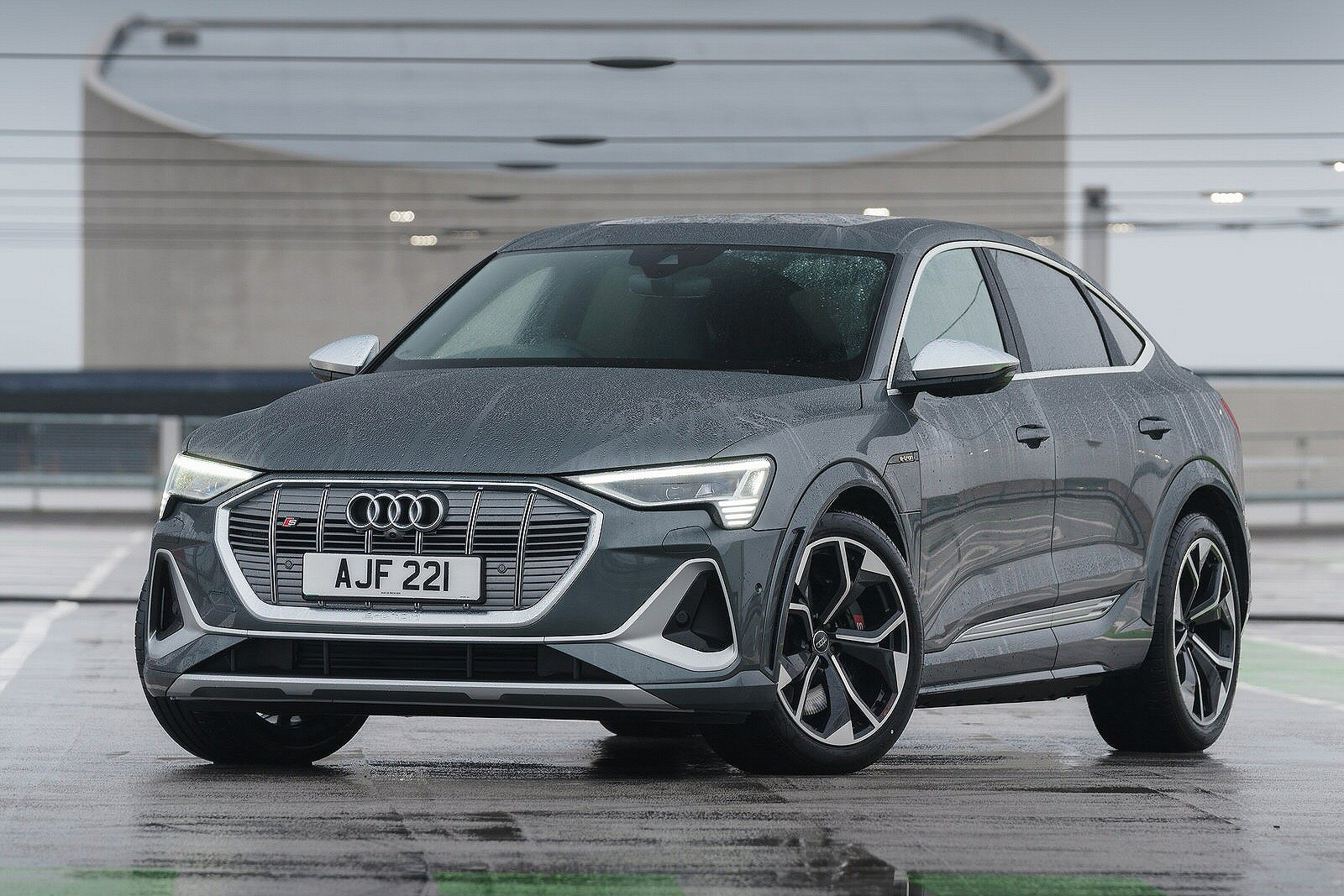 Used Audi e-Tron S (2020 - 2022) + Guide - Image 1