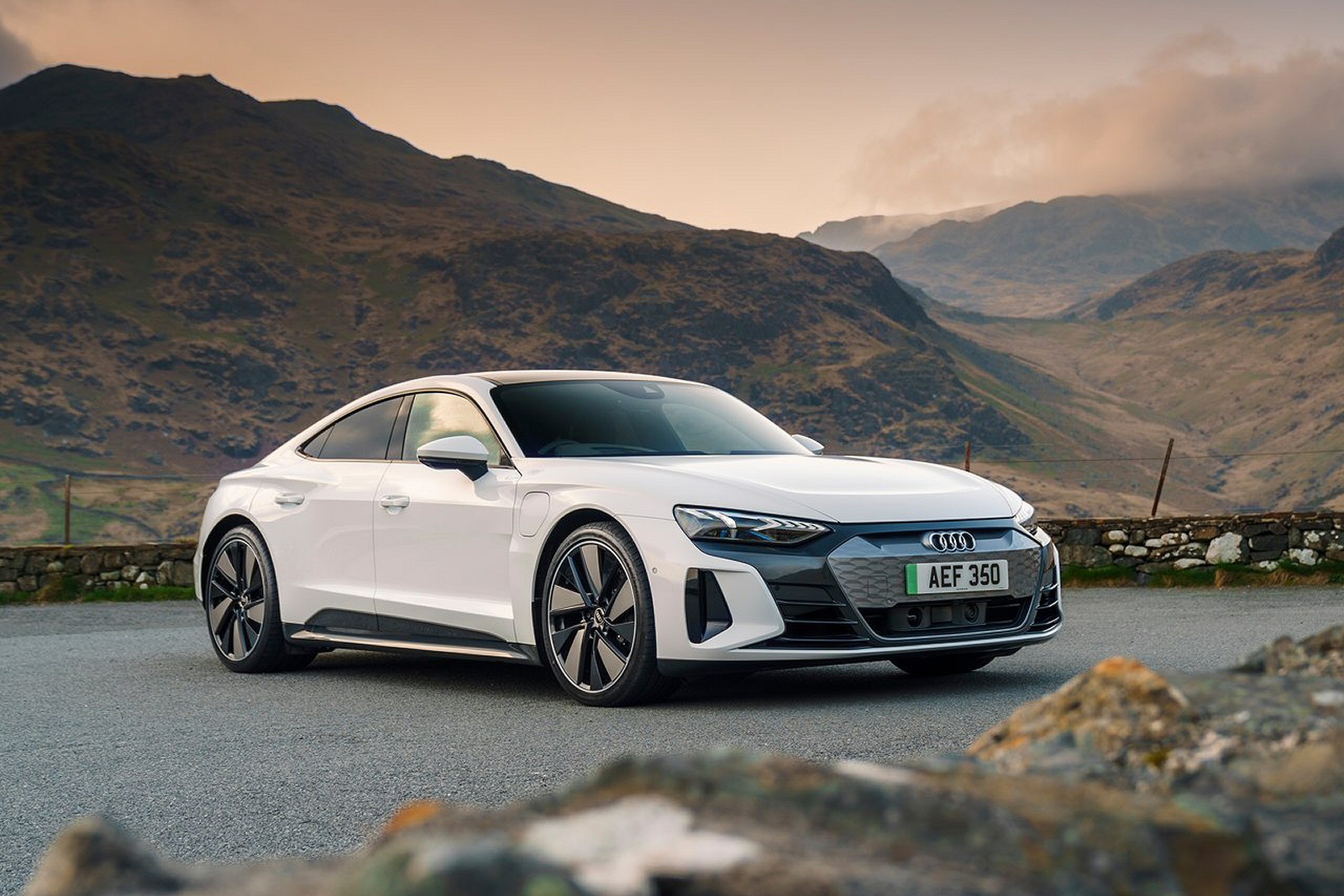 Used Audi e-tron GT (2021 - 2023) + Guide - Image 1