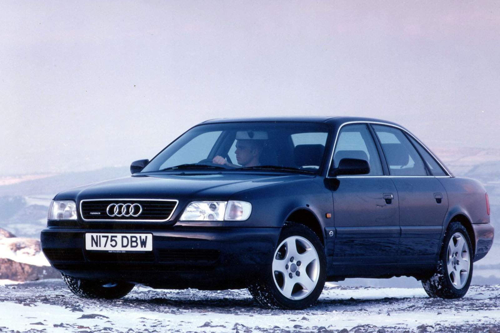 Used Audi A6 (1994 - 1997) + Guide - Image 1
