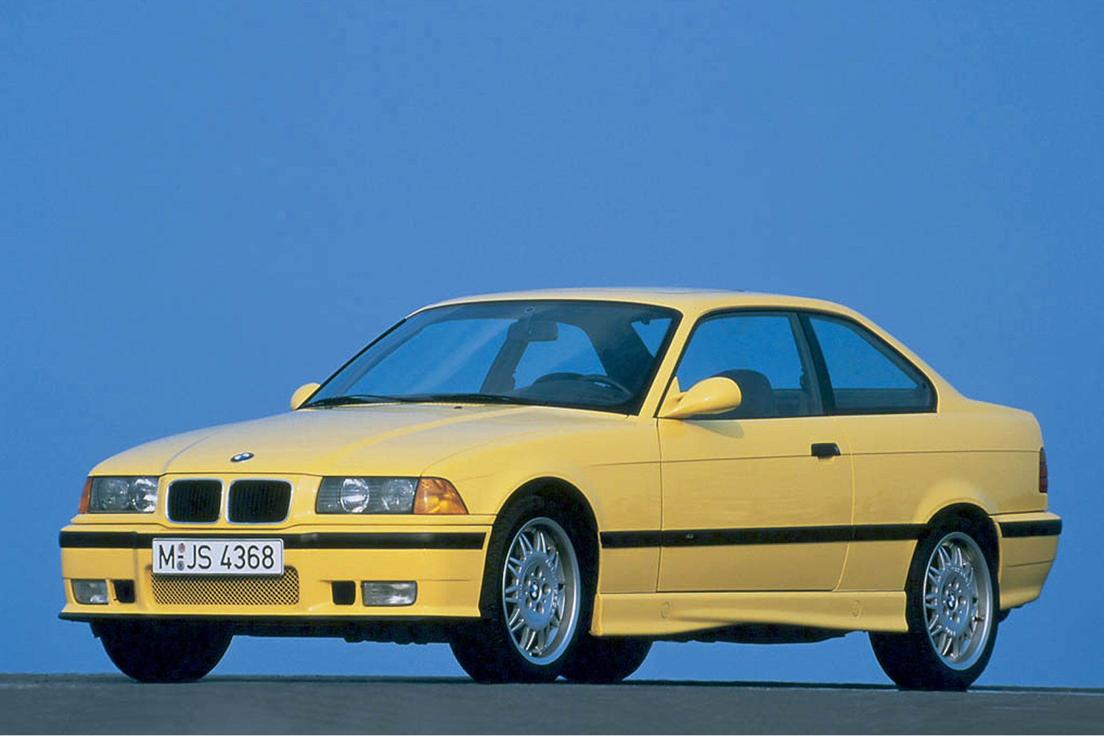 Used BMW 3 Series Coupe (1992 - 1998) + Guide - Image 1