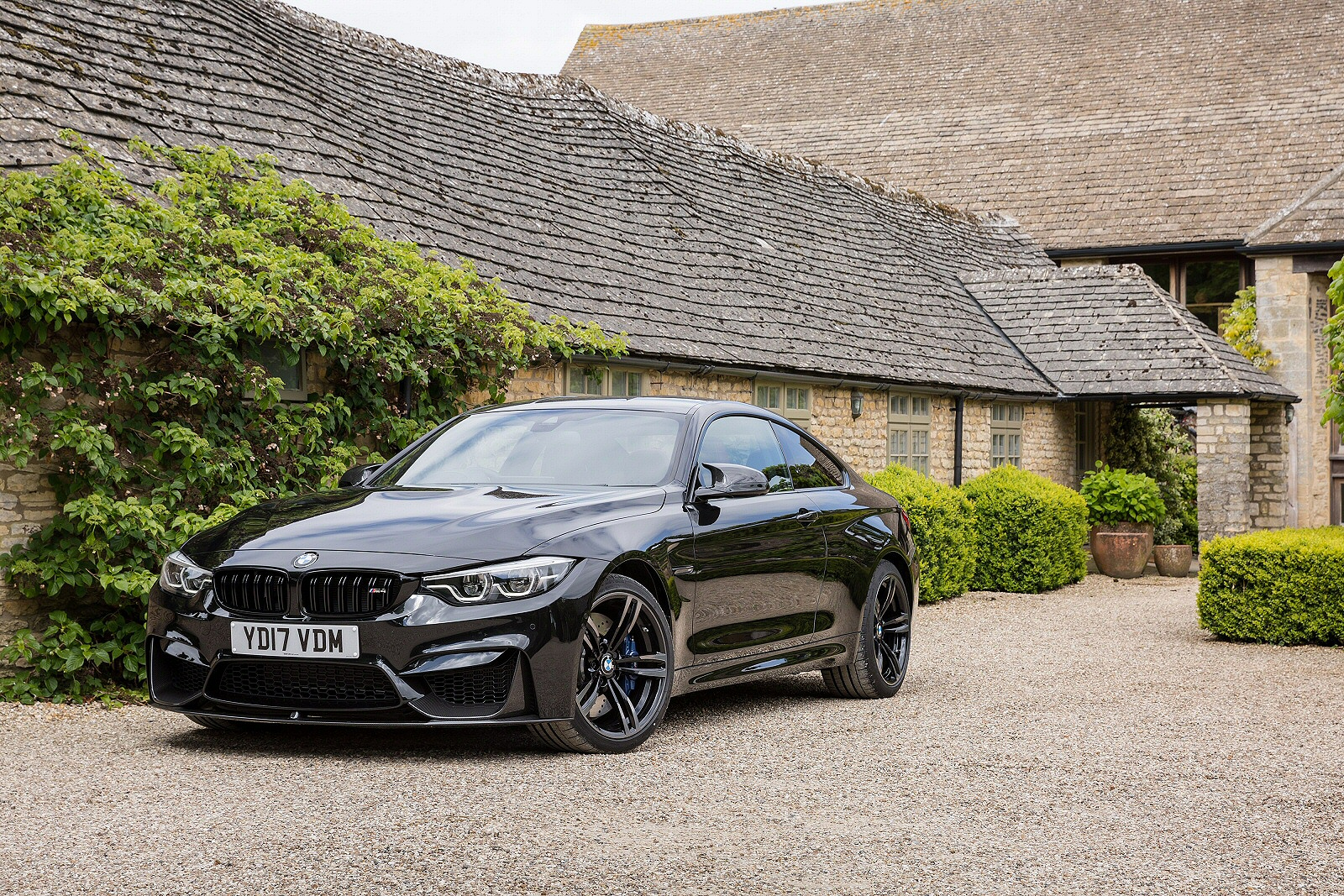 Used BMW 4 Series Coupe (2017 - 2020) + Guide - Image 1