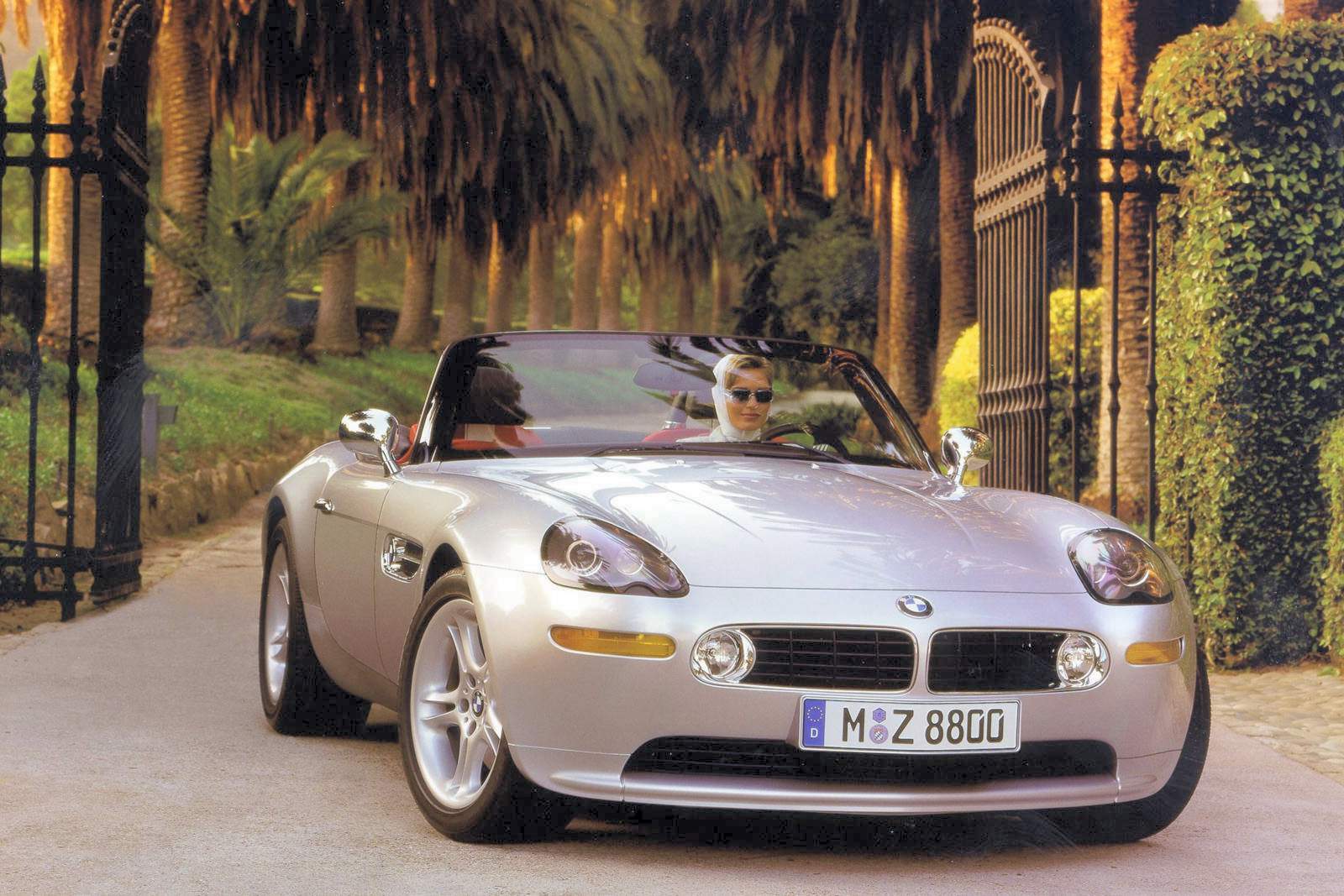 Used BMW Z8 (2000 - 2003) + Guide - Image 1