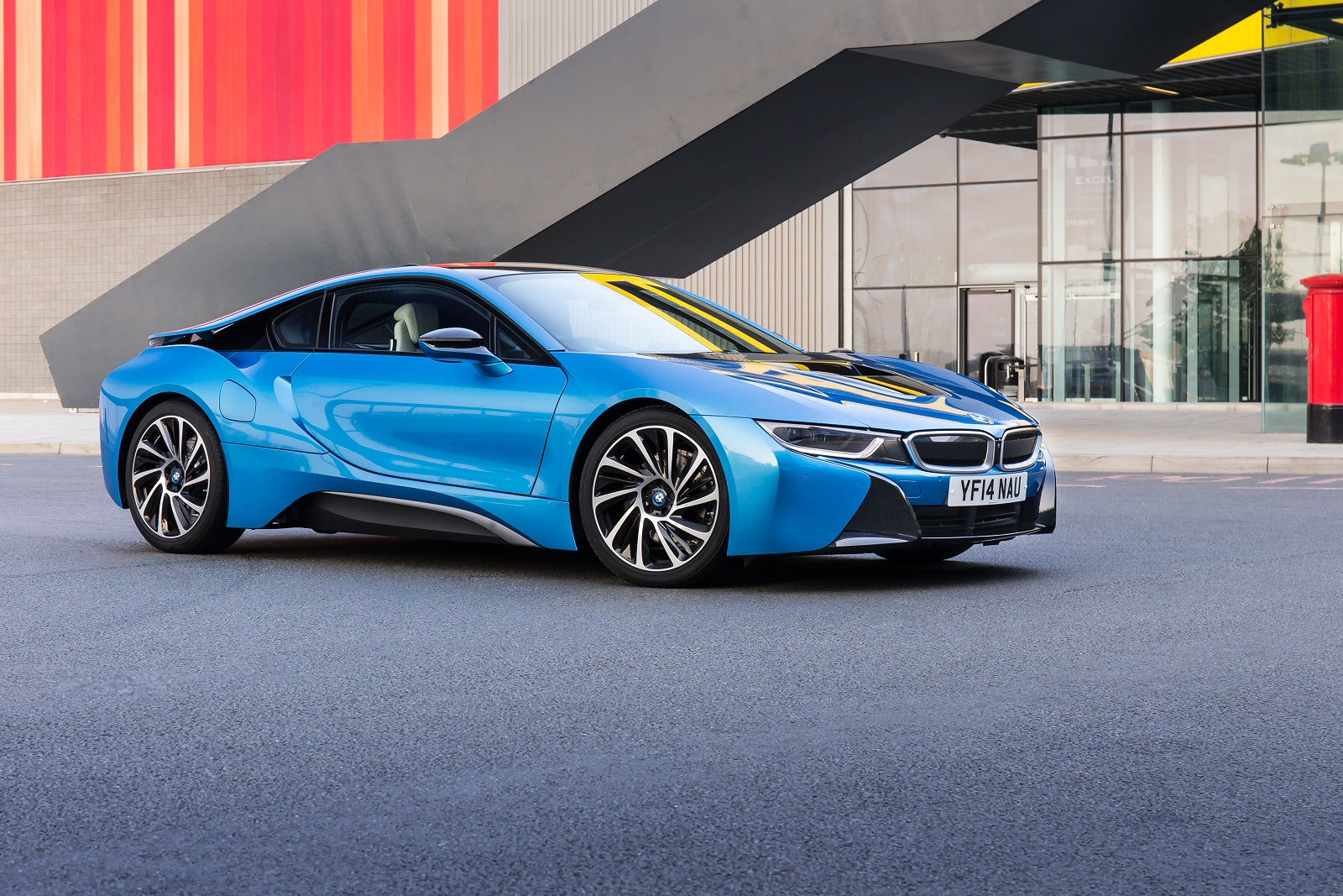 Used BMW i8 Coupe (2014 - 2020) + Guide - Image 1