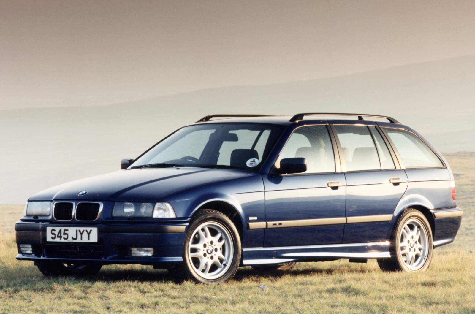 Used BMW 3 Series Touring (1995 - 1999) + Guide - Image 1