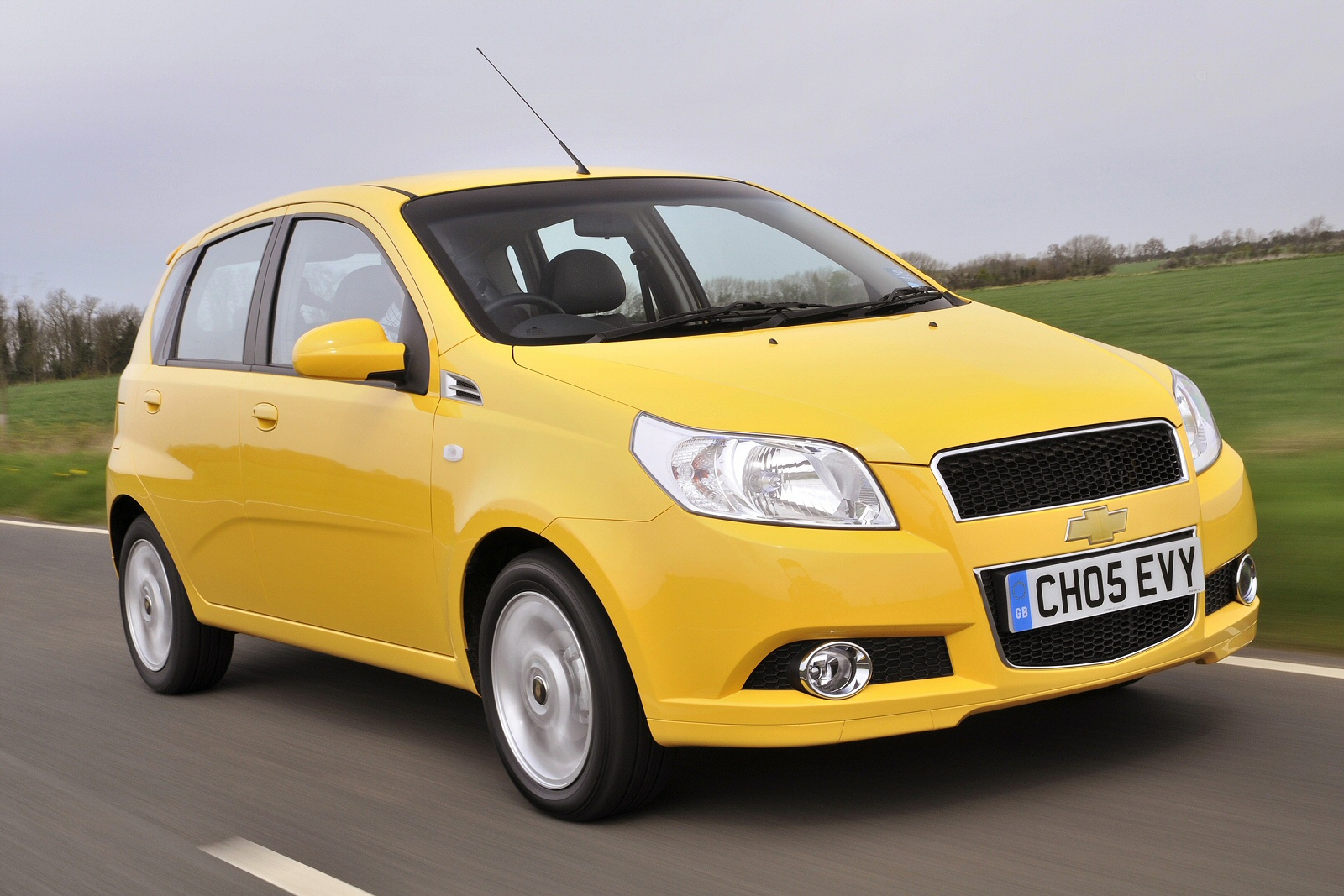 Used Chevrolet Aveo (2008 - 2012) + Guide - Image 1