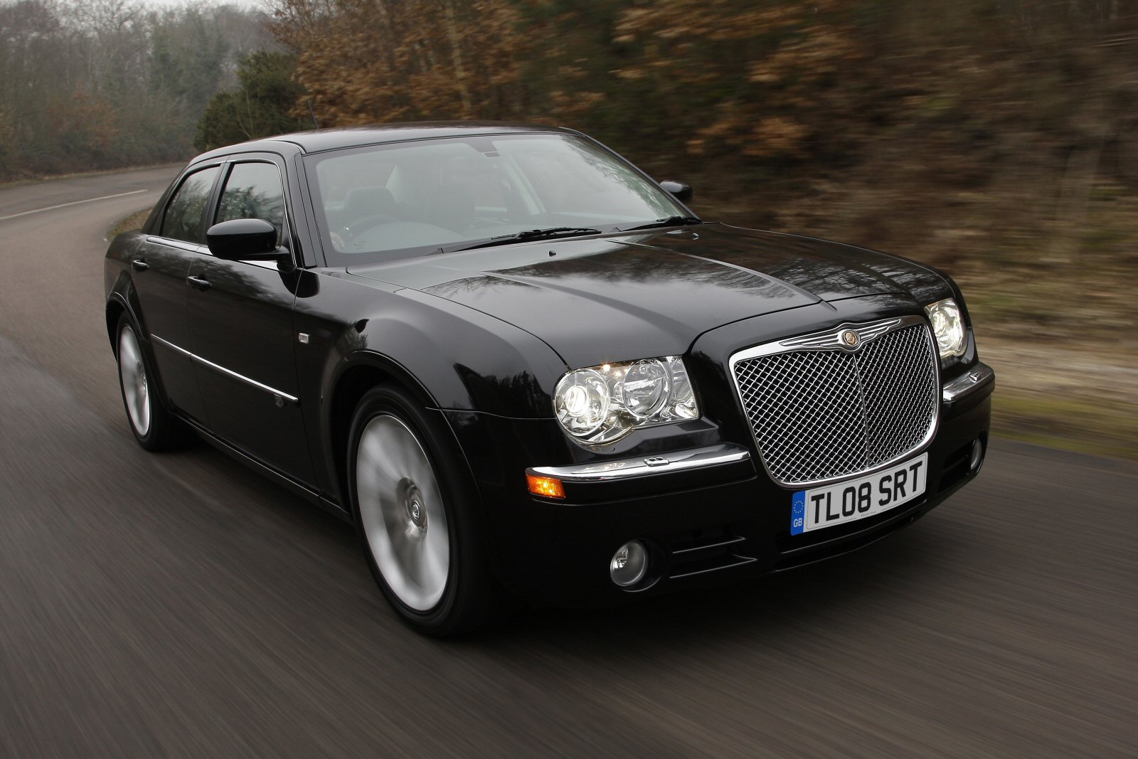 Used Chrysler 300C (2004 - 2011) + Guide - Image 1