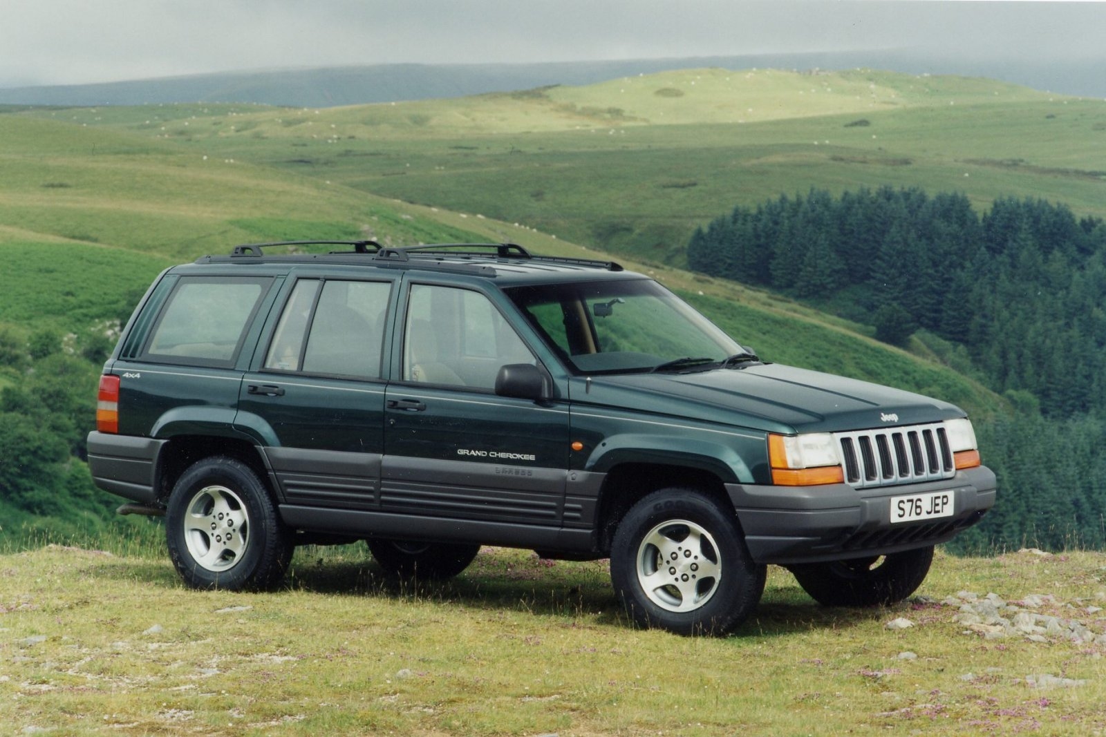 Used Jeep Grand Cherokee (1995 - 1999) + Guide - Image 1