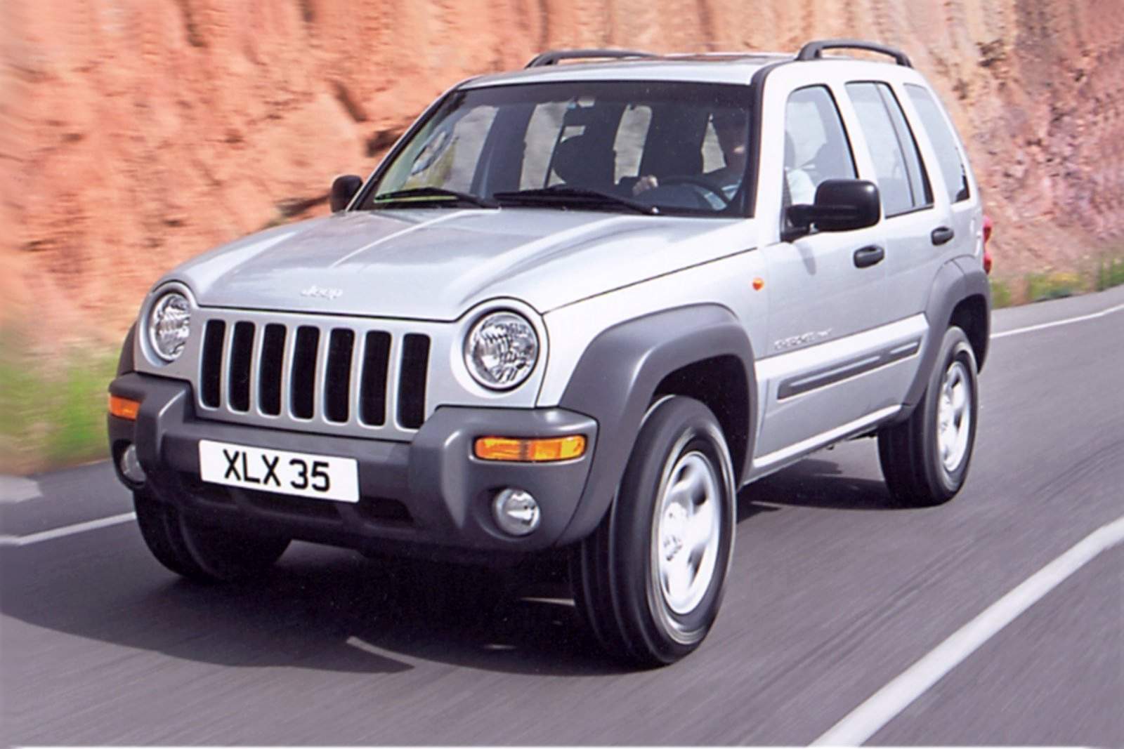 Used Jeep Cherokee [KJ] (2002-2007) + Guide - Image 1