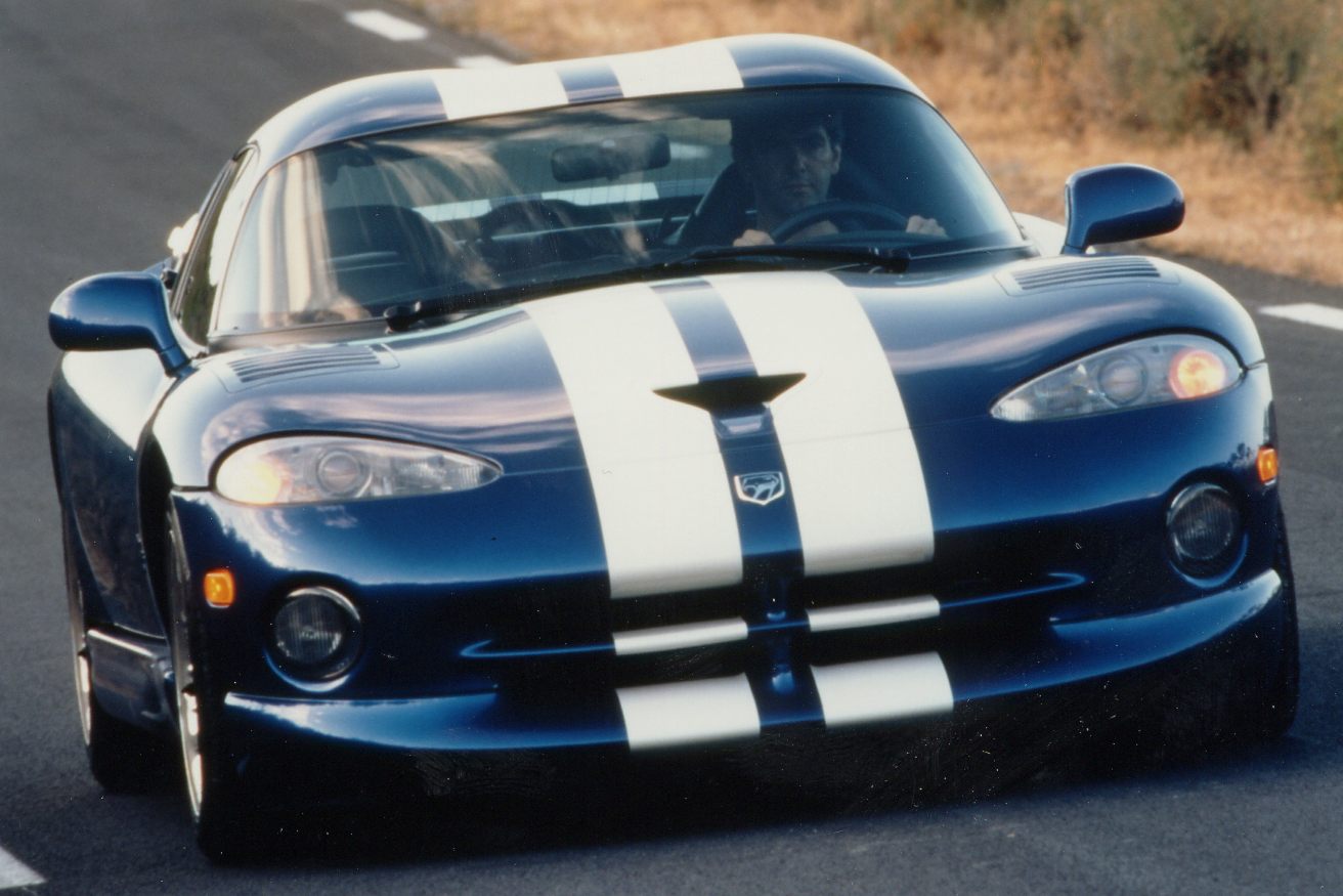 Used Chrysler Viper (1996 - 2001) + Guide - Image 1
