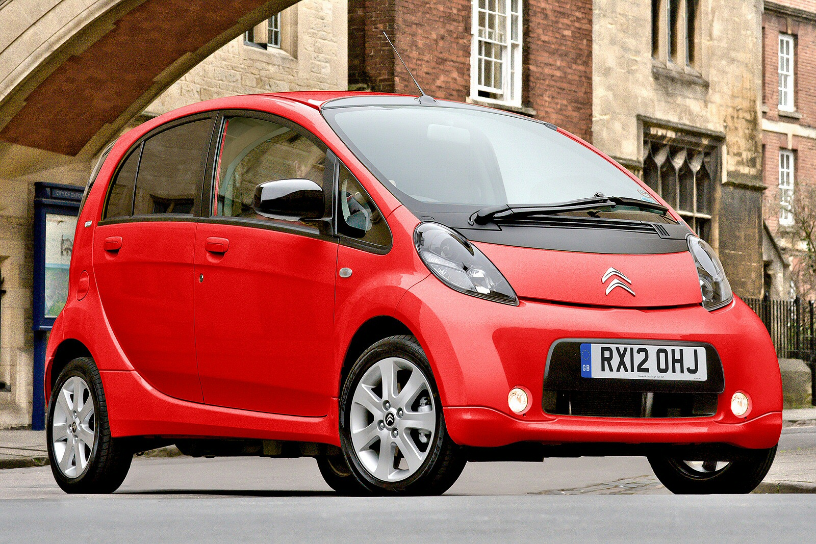 Used Citroen C-ZERO (2010 - 2020) + Guide - Image 1